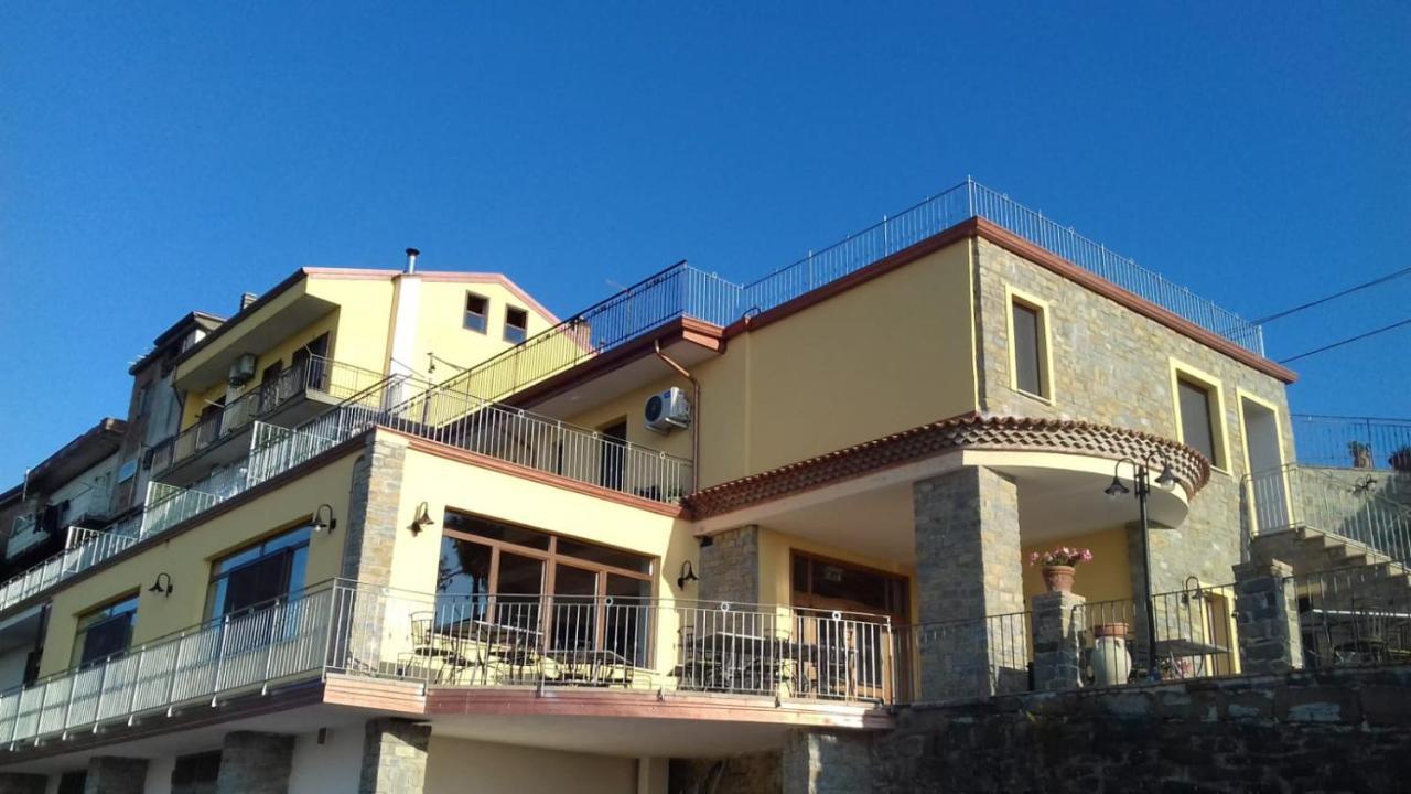 Agriturismo Gli Antichi Sapori - Con Stazione Di Ricarica Veicoli Elettrici Vatolla Exterior photo