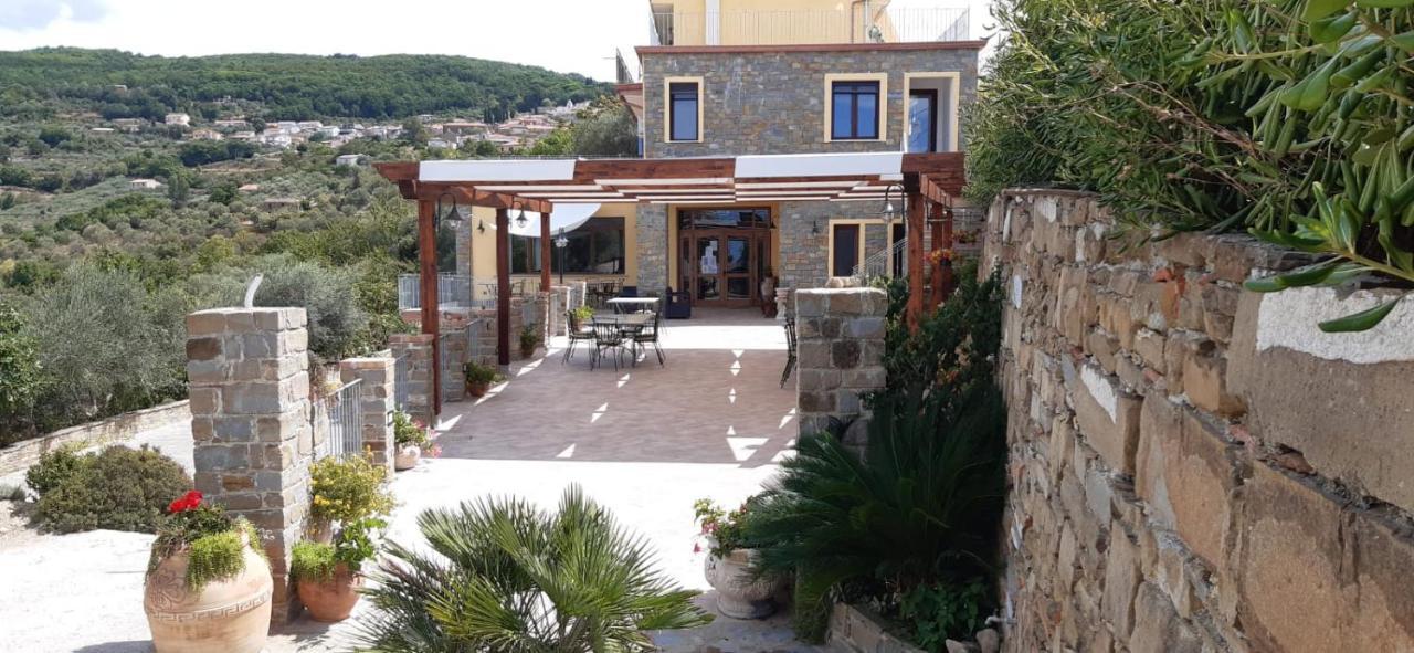 Agriturismo Gli Antichi Sapori - Con Stazione Di Ricarica Veicoli Elettrici Vatolla Exterior photo